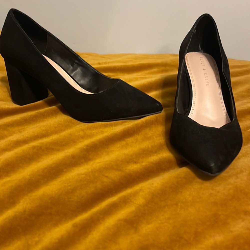 Velvet dress shoes